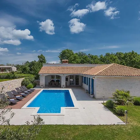 Sever Villa